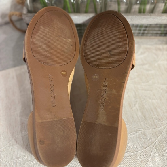 Sole Society Colvan Cut Out Soft Leather Upper Sandals, Tan, Size 9. Pre-owned. - Picture 9 of 11